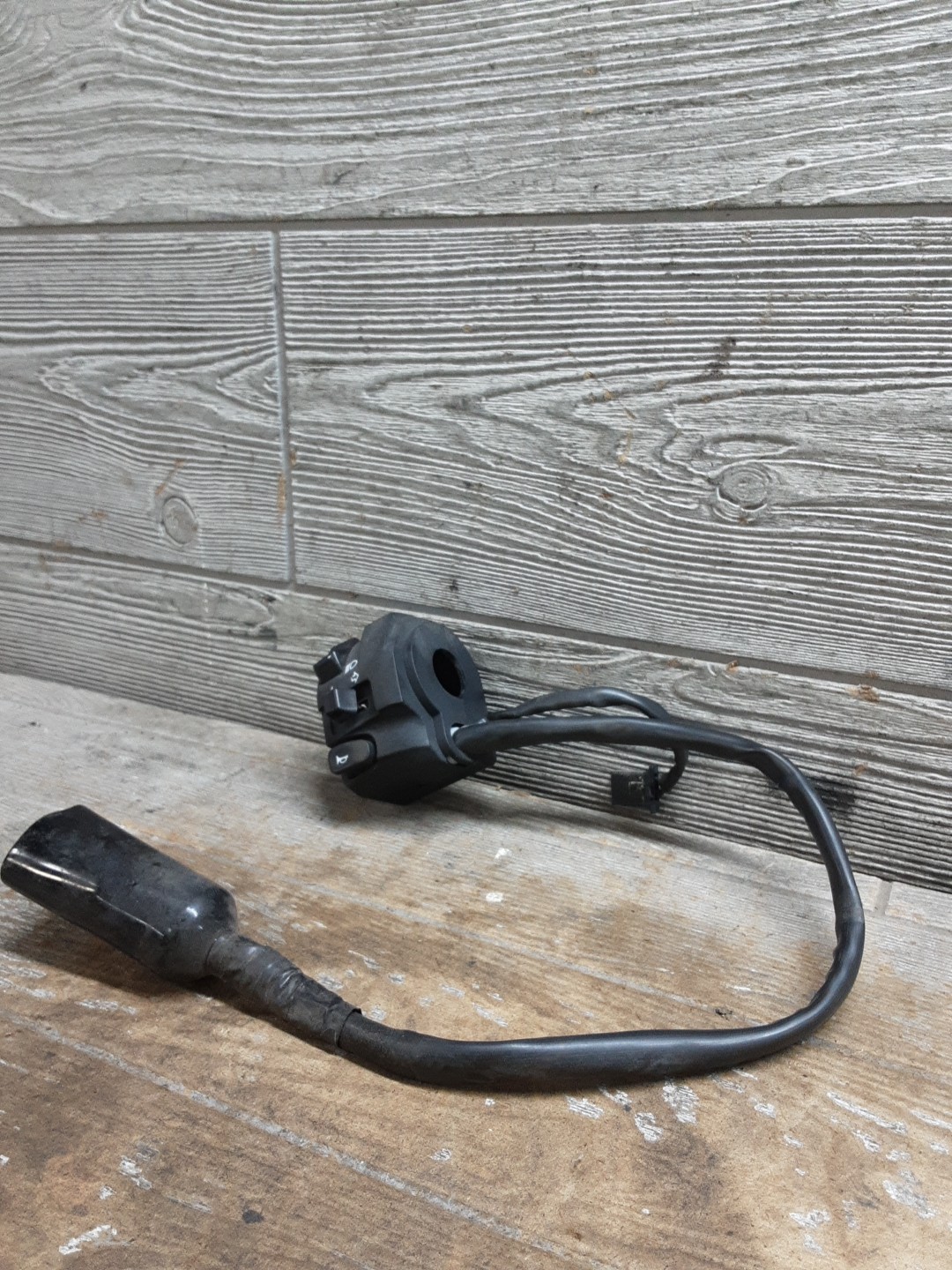 18-23 2018 KAWASAKI NINJA 400 EX400 LEFT CONTROL SWITCH TURN SIGNALS JR-712