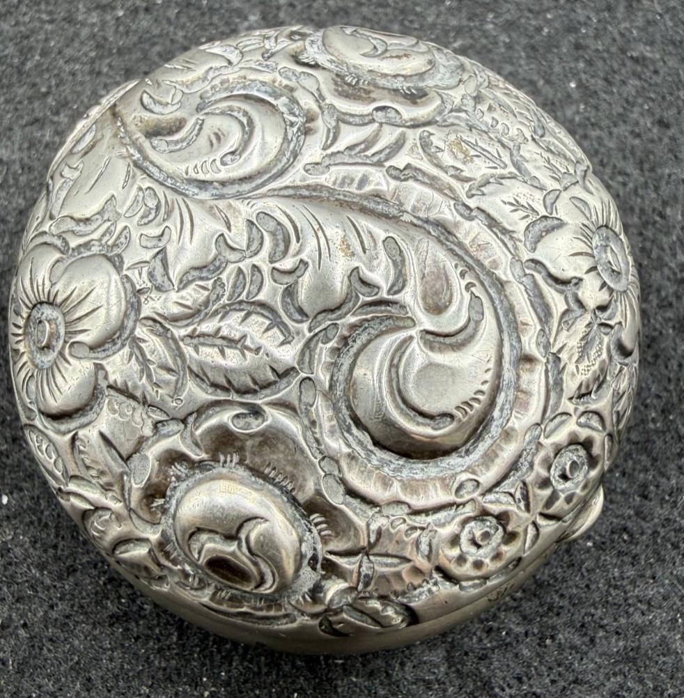 ANTIQUE STERLING SILVER FRANK SMITH ROUND DECORATIVE PILL TRINKET SNUFF BOX