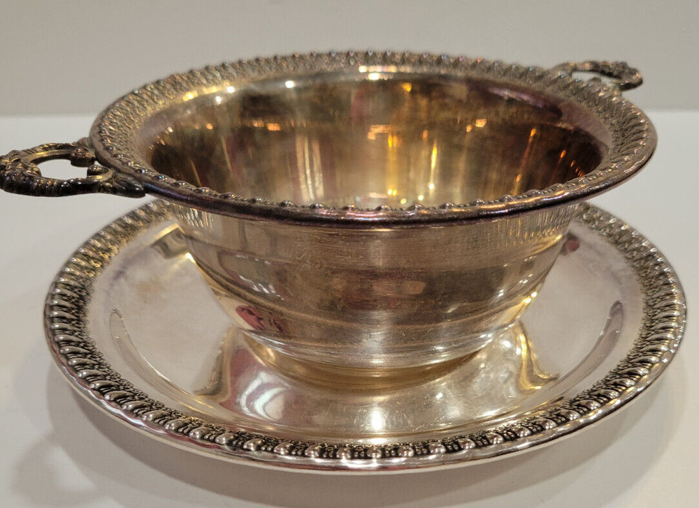Wilcox IS Intern'l Silver Plate Brandon Hall Handled Sauce Bowl w Under Plate