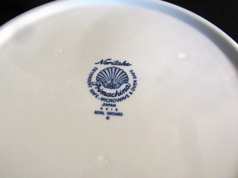 NORITAKE ROYAL ORCHARD 8 3/8" SOUFFLE
