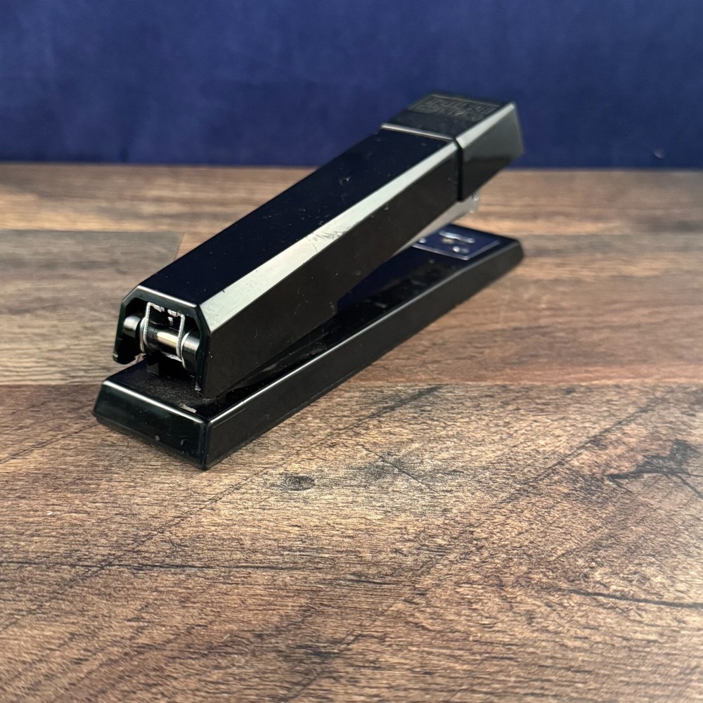 Stanley Bostitch Stapler Model B660
