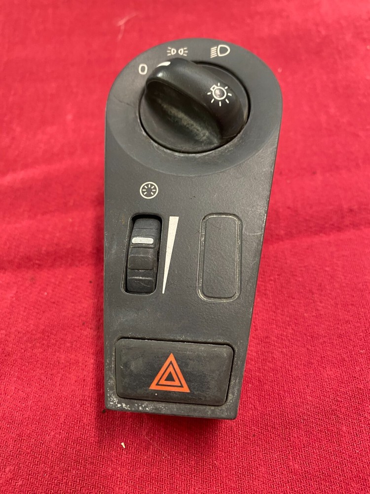 VOLVO HEADLIGHT  CONTROL , DIMMER, HAZARD, SWITCH, 20953578-P07 OEM USED