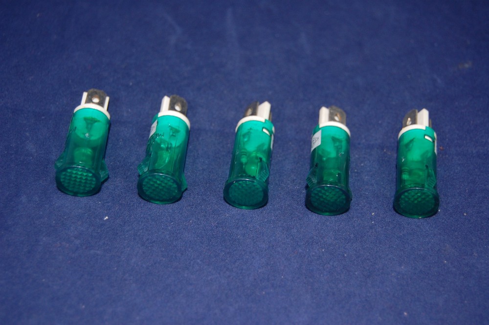 5 Pcs 120V AC/DC 10mm Green Panel Mounting plug in LED Pilot Lights