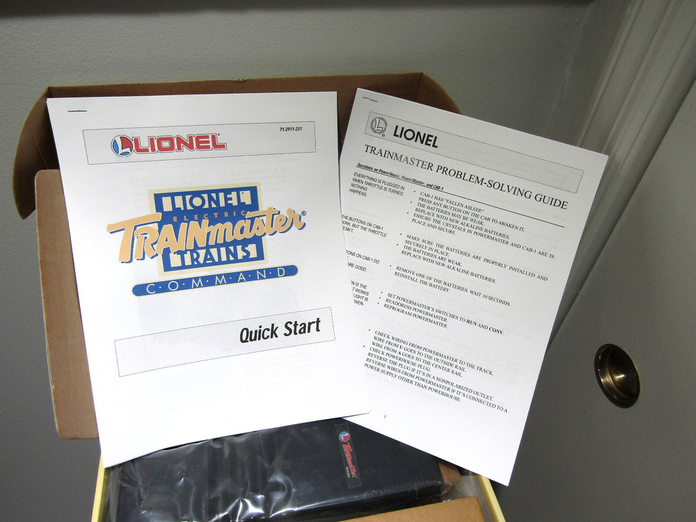 NEW Lionel Trainmaster Command TMCC Base-1 # 6-12911 & SC-2 Controller # 6-22980