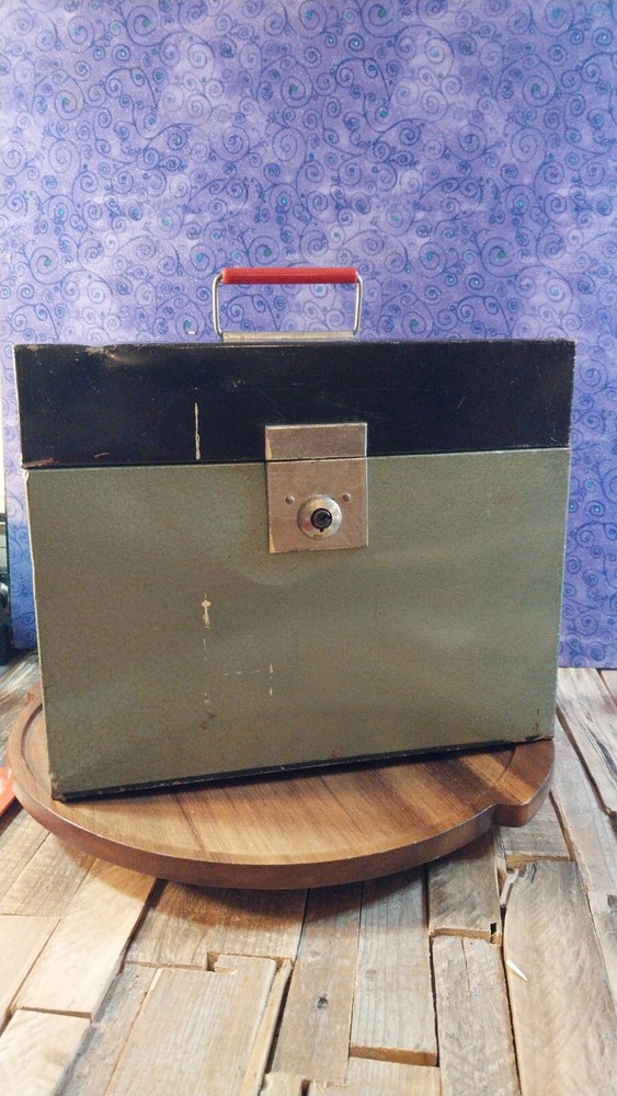 Old Metal Locking Box LOCK BOX SAFE PAPER FILE STORAGE