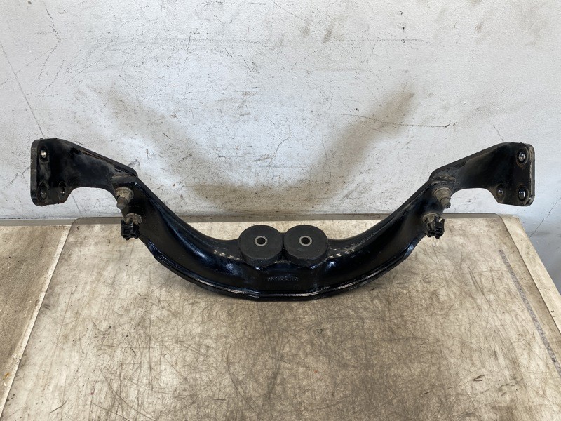 2011 Peterbilt 386 Frame Crossmember A2410793 (648-12823)