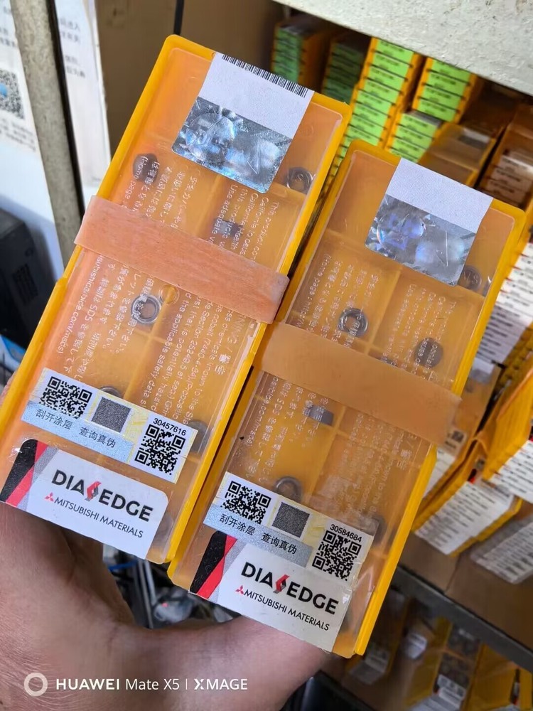 Original RCMT0602MO NX2525 Carbide Inserts 20pcs R3 Turning Insert