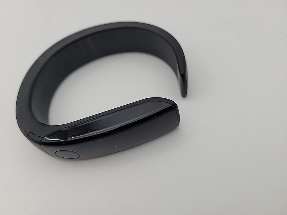 LG Lifeband Touch Activity Tracker Medium FB84