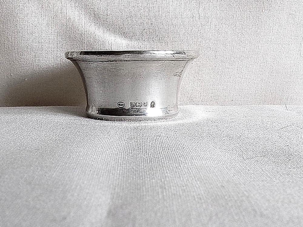HALLMARKED SILVER DECANTER COLLAR