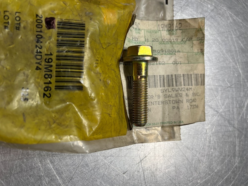 19M8162 GENUINE OEM John Deere BOLT