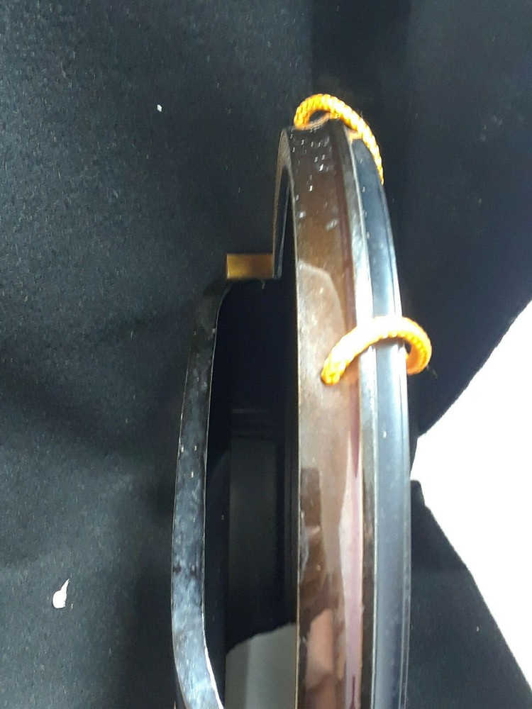 Black Lacquer Round With Floral Design Wall Pocket