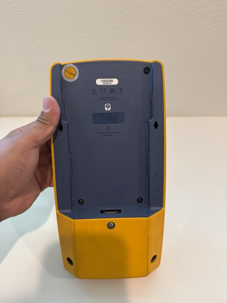 Fluke Networks Versiv Mainframe For DSX-5000/DSX-8000 - Display Defect