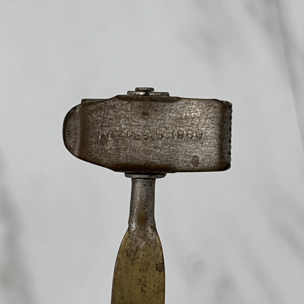 Vtg Wizard Cuff Card Sharp Gambler Holder Clip