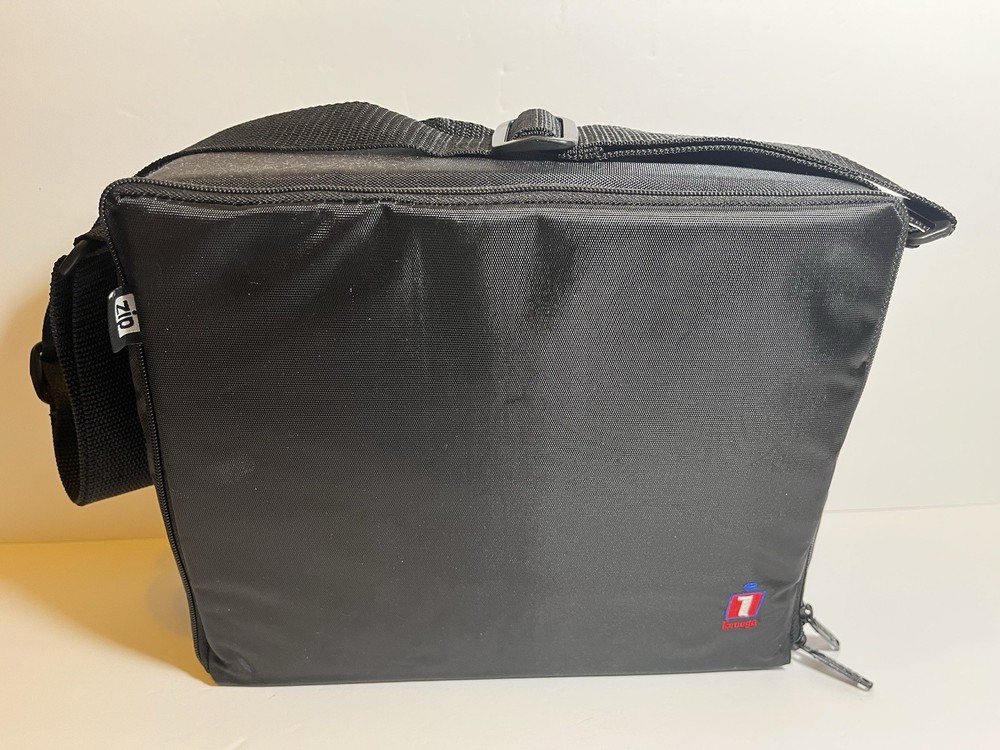 COMPLETE BUNDLE: iomega Z100P2 ZIP 100 External Drive - Manual, Discs, Adapter