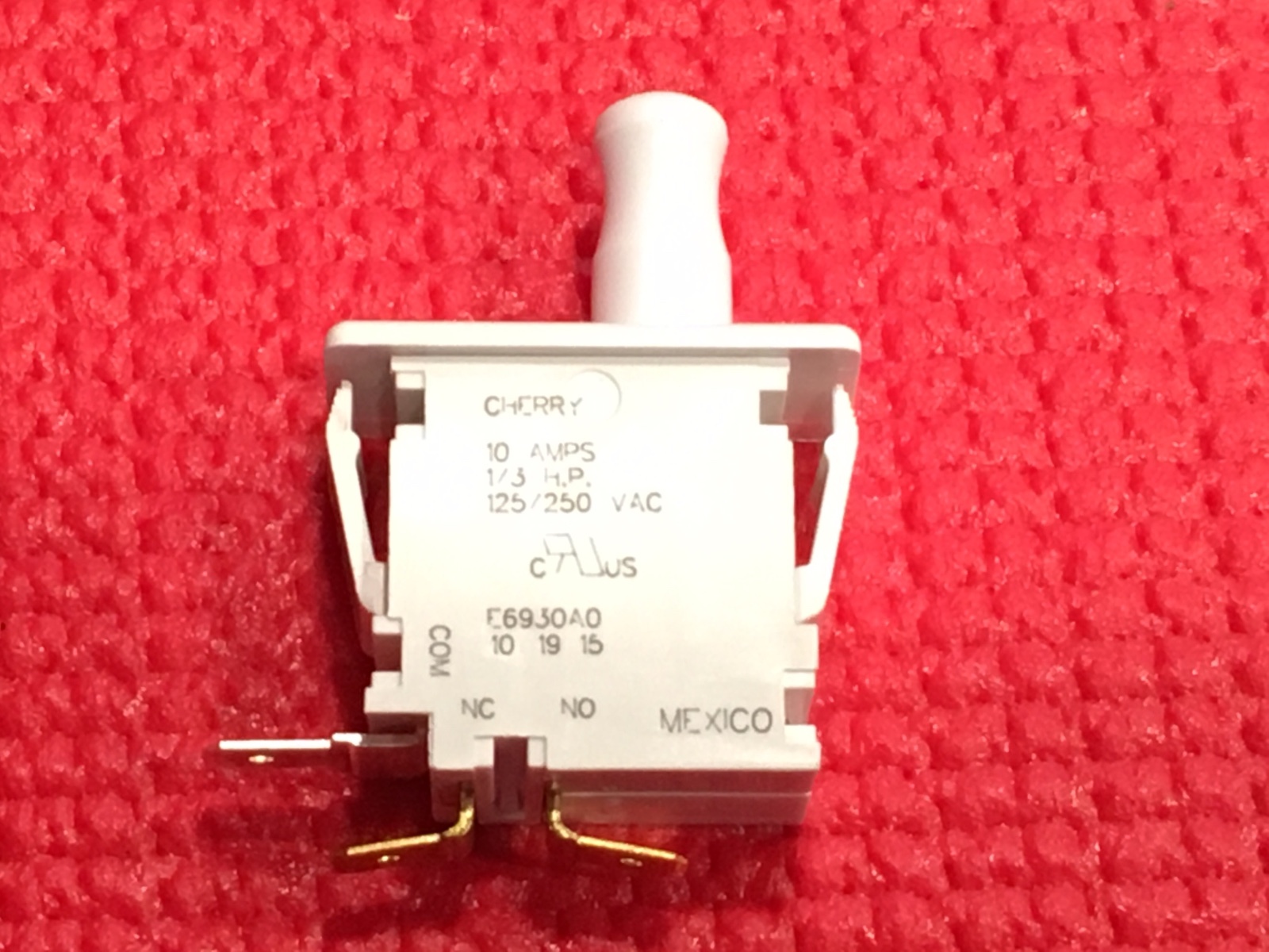 Miller Nordyne CMF Mobile Home Furnace Door Switch 30462900