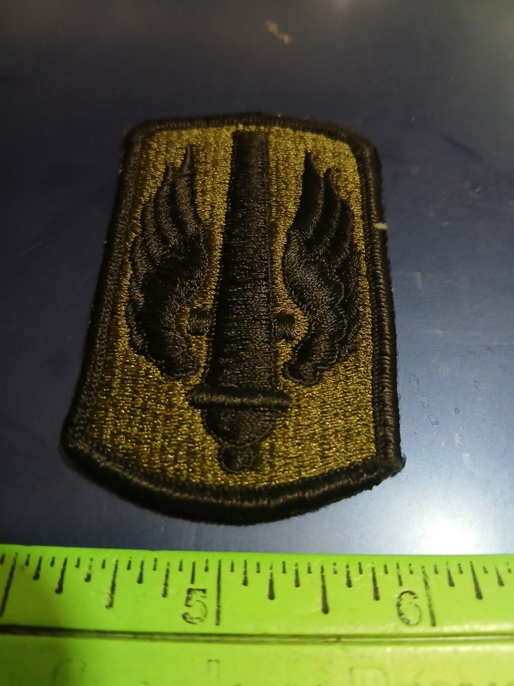 Patch- Army Subdued SSI- 18th Field Artillery (24-2490)