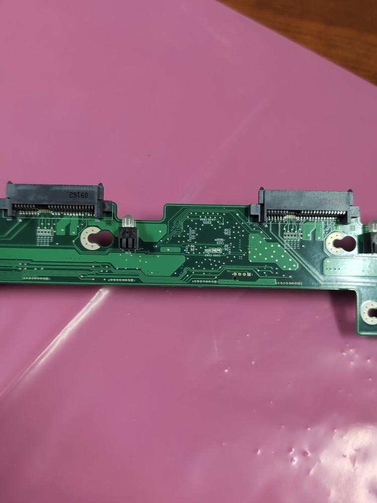 Dell CS24-SC F1D Server SAS/SATA Backplane DAS29RTB4B0