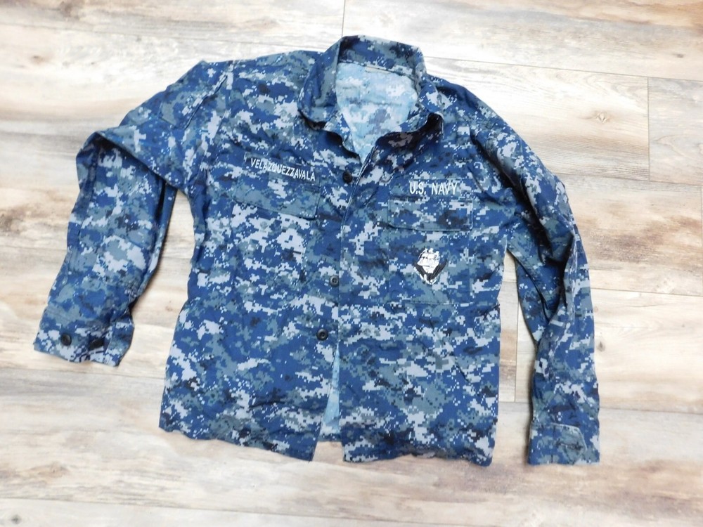 US NAVY WORKING BLOUSE COAT SIZE MEDIUM - SHORT