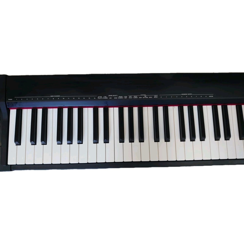 Roland A-88 MIDI Keyboard Controller /Won't power up /No power adapter