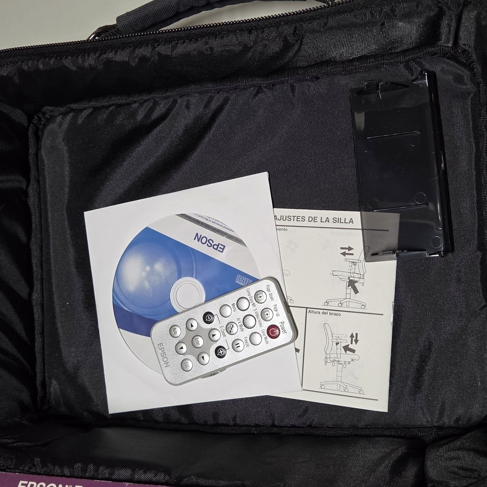 Epson PowerLite 735C LCD Projector W/ Software Cables Remote Case Device Tested