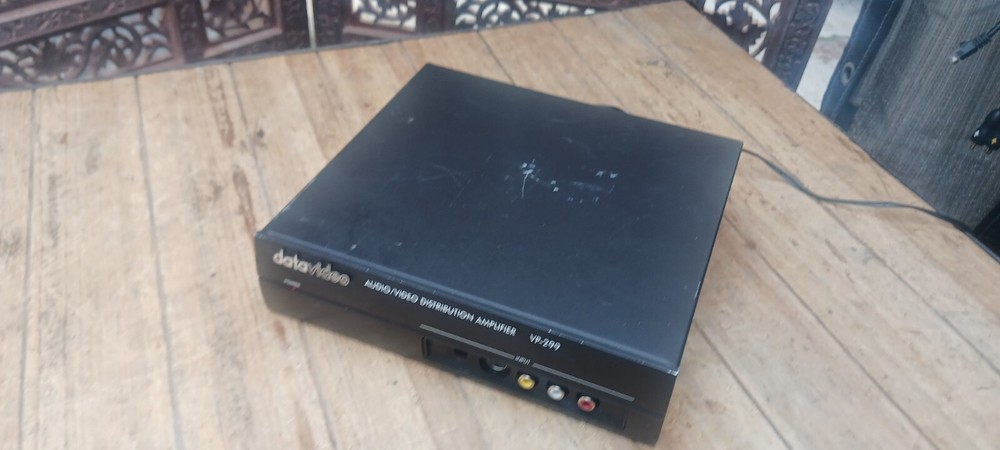 Datavideo Audio/video Amplifier  Vp-299