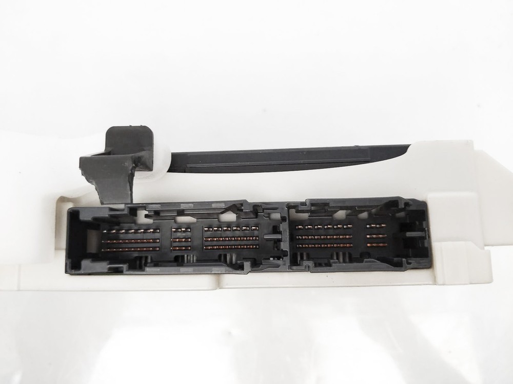 2016-2022 Toyota Prius Prime Multi Plex Network Computer Module *Cracked Clips