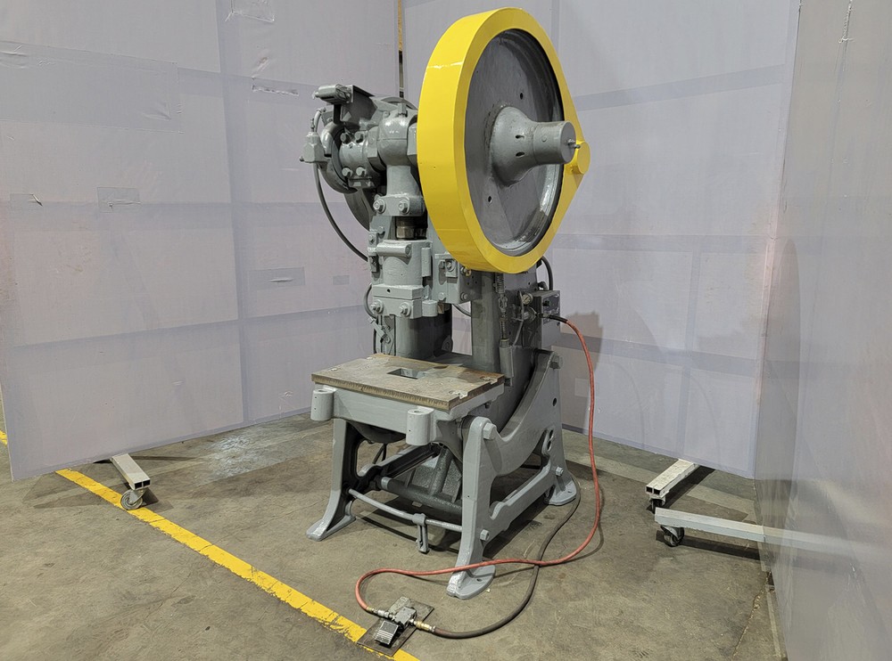 L&J 5 Punching Machine 45Ton (45052)