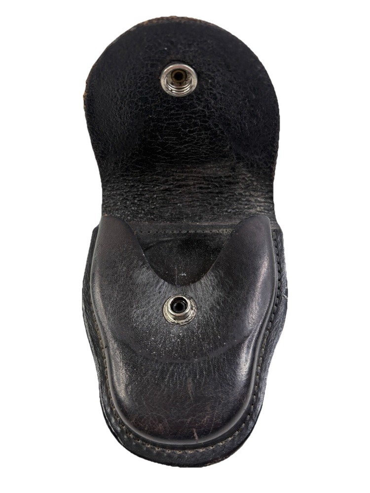 Deho Bianchi #35 Leather Handcuff Case with Snap Closure