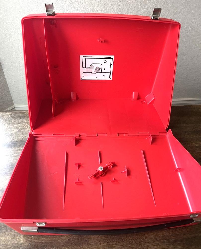 Bernina 830 Record Sewing Machine Bundle - Feet, Cases, Extension & Guide +