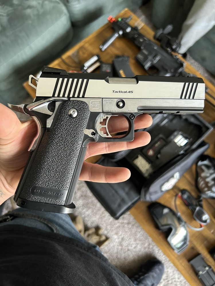 airsoft guns
