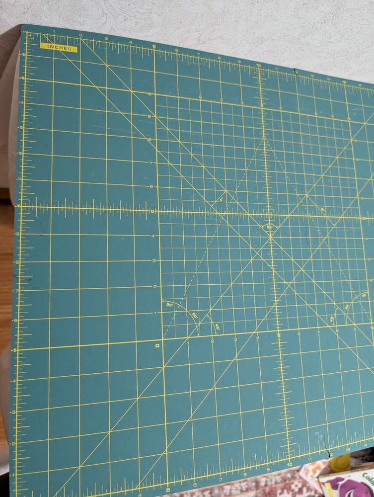 Olfa Folding Cutting Mat 17" x 24" Green