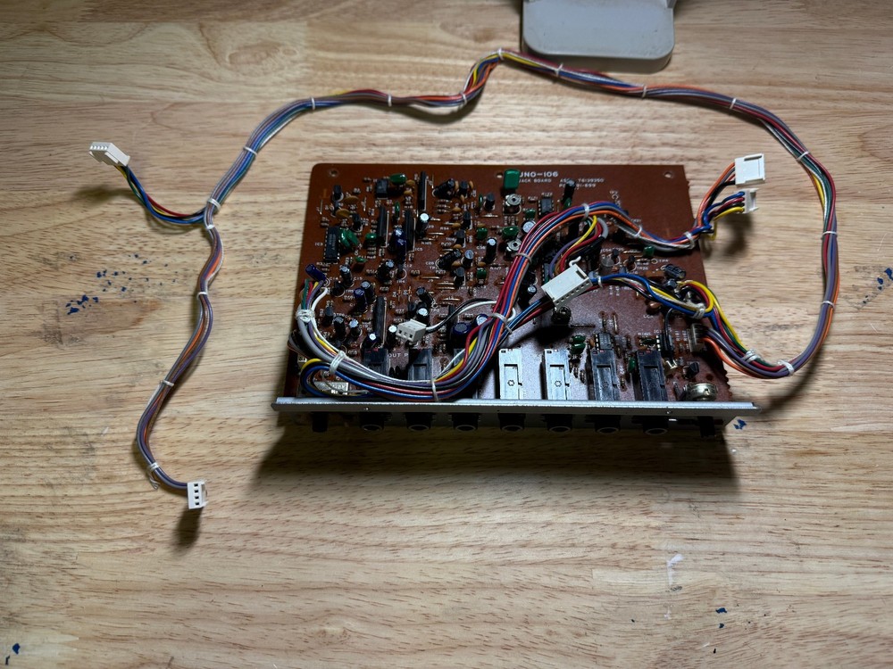 Roland Juno 106 Output Board