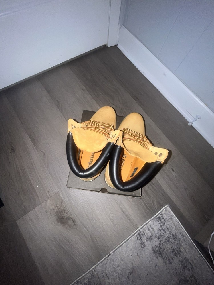 Timberland Wheat boots size 9