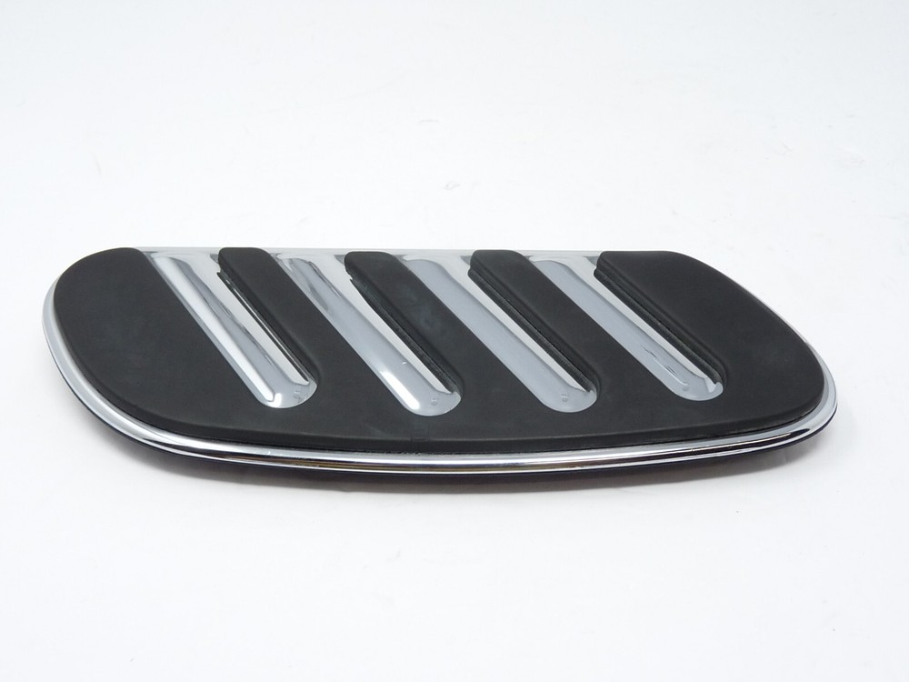 GENUINE HARLEY DAVIDSON CENTERLINE PASSENGER SWEPT WING FOOTBOARD INSERTS NICE!