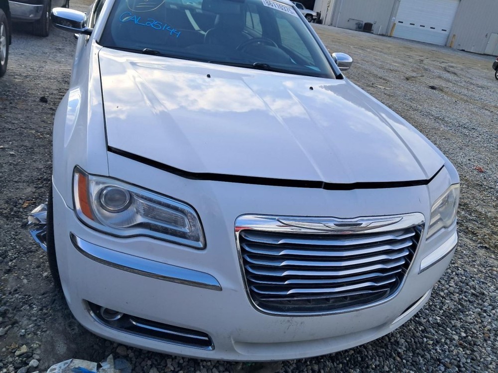 300 2012 Glove Box 4892135