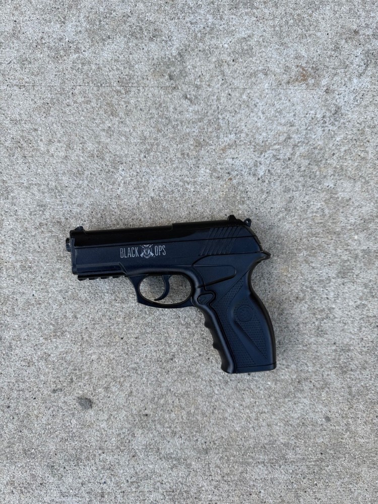 Multiple airsoft guns and airsoft gear
