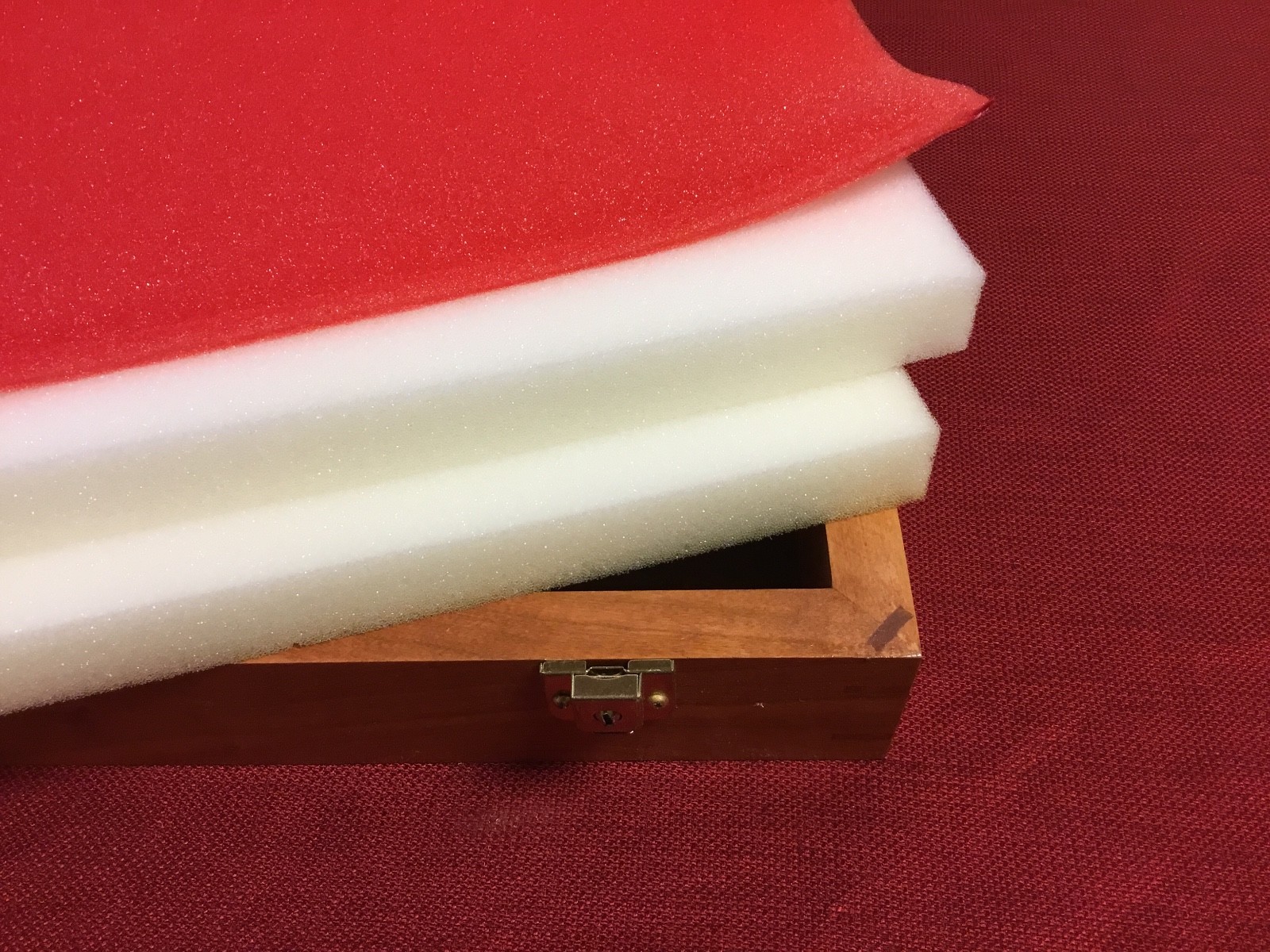 Cherry Wood Display Case 12 x 18 x 3 for Arrowheads Knifes Collectibles & More