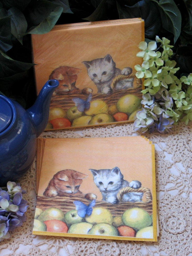 Curious Kittens Paper Napkins