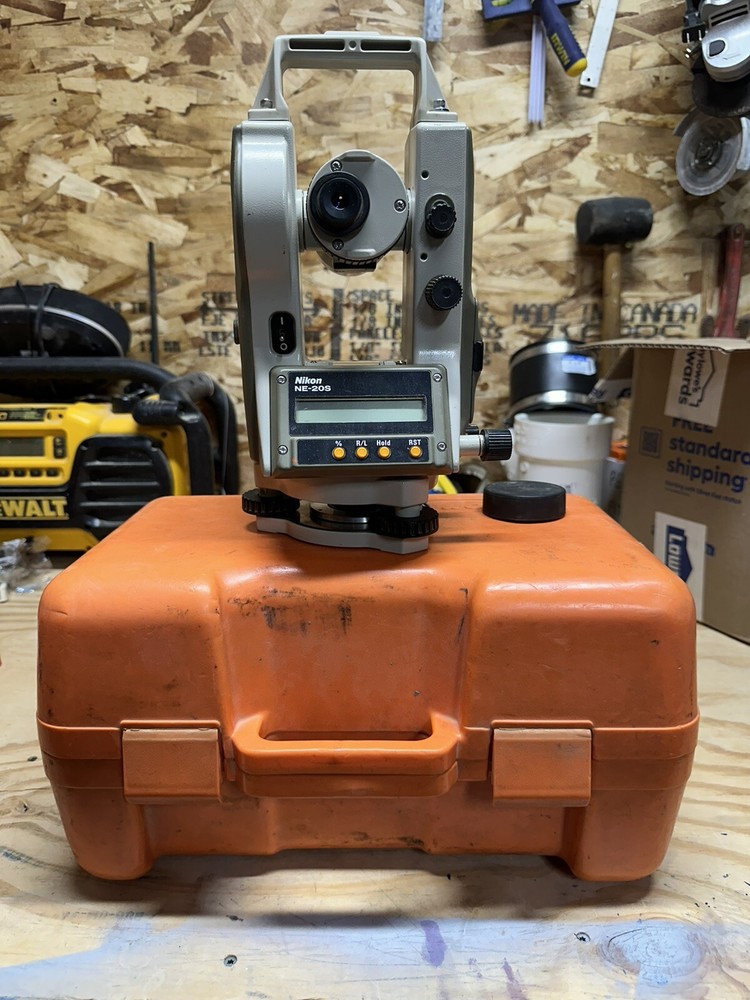 NIKON MODEL NE-20H DIGITAL THEODOLITE