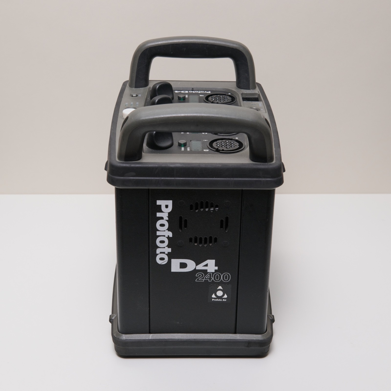 Profoto D4 air 2400 Watt/Second Power Pack. *Not firing - for parts only!