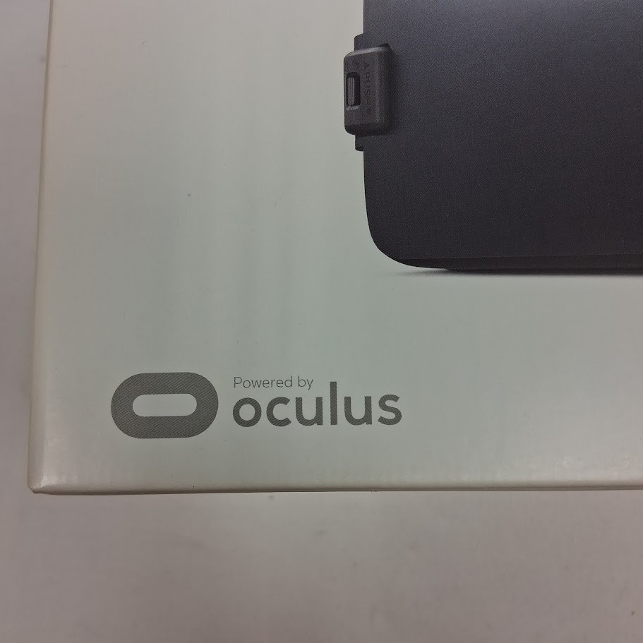 New In Box SEALED Samsung Gear VR Powered By Oculus SM-R323