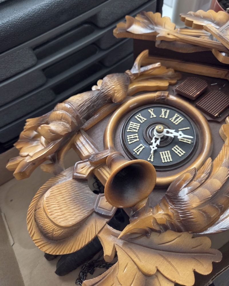 vintage hunter cuckoo clock