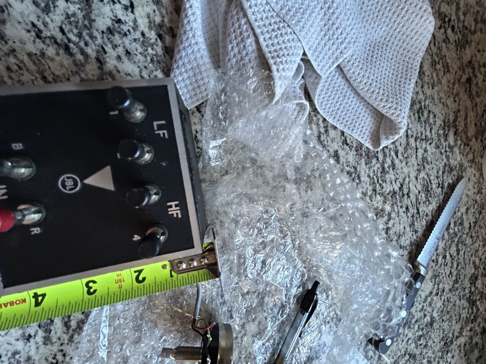 (1) Vintage JBL N2400 Crossover network