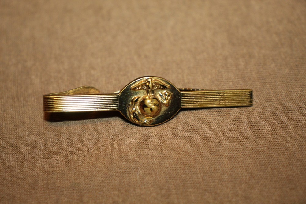 Original WW2 U.S. Marine's 'EGA' Metal Uniform Tie Clip