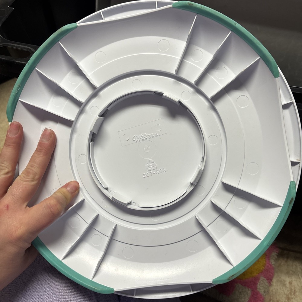 Wilton 12" Rotating Cake Decorating Turntable Display