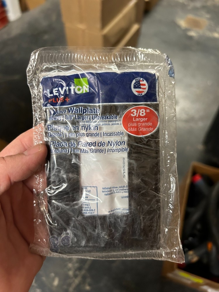 LEVITON SWITCH COVER R55-PJ26-E
