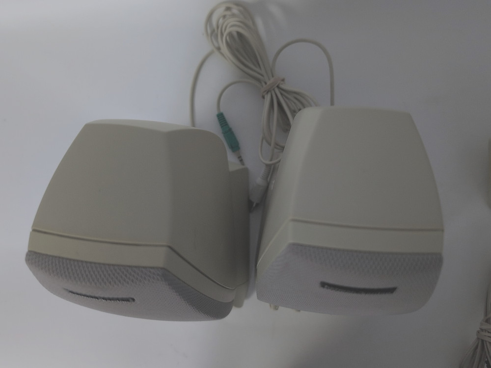 Harman Kardon HK195 Multimedia Speaker System