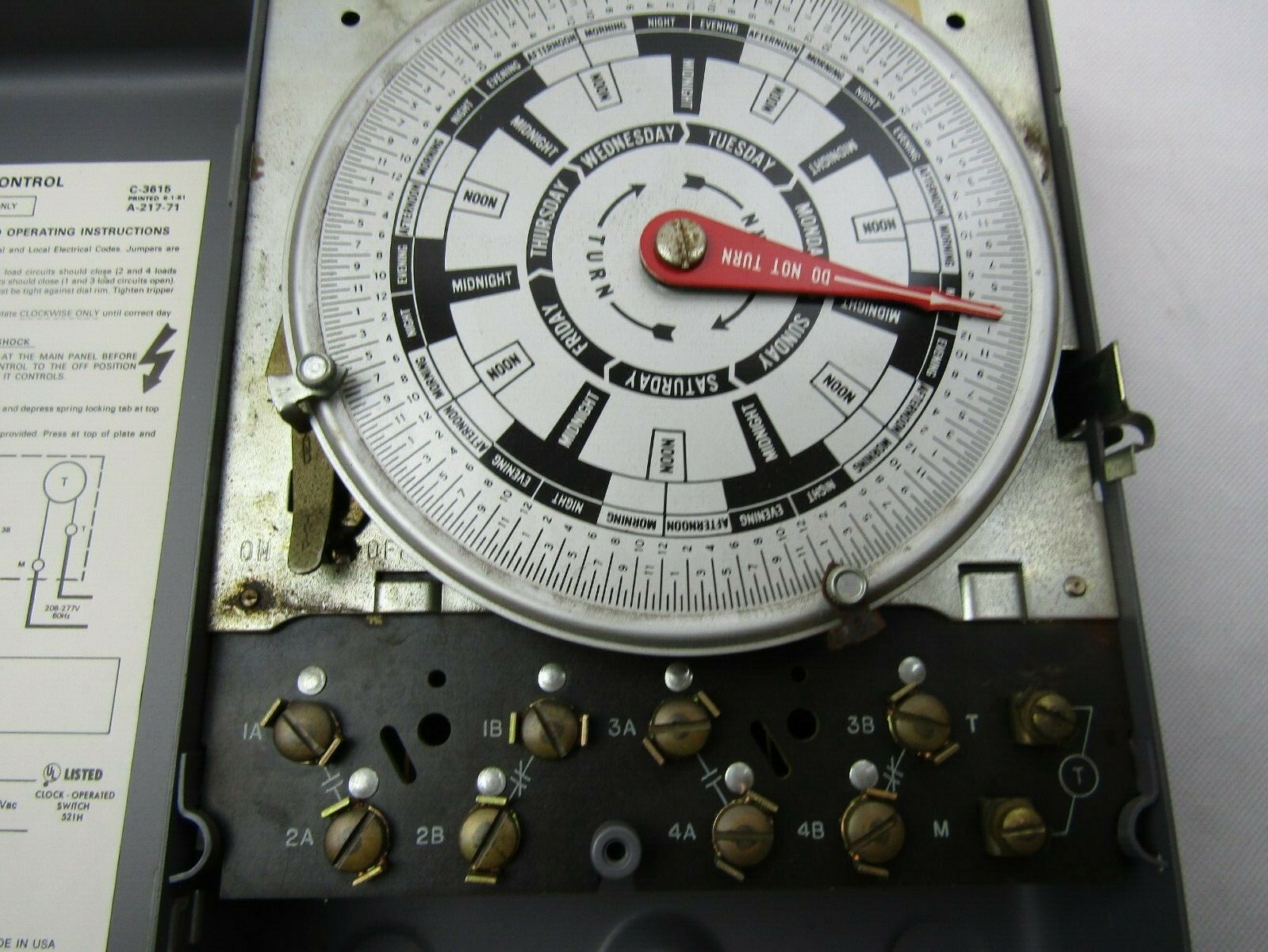 Paragon 7008-71 7-Day Time Control 4 Pole Single Throw 208/277Vac