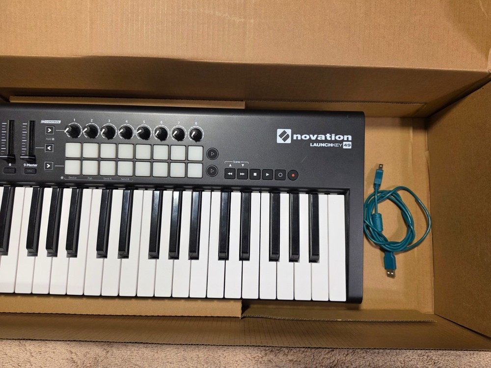 Novation LAUNCHKEY 49 MK2 49-Key USB Keyboard Controller