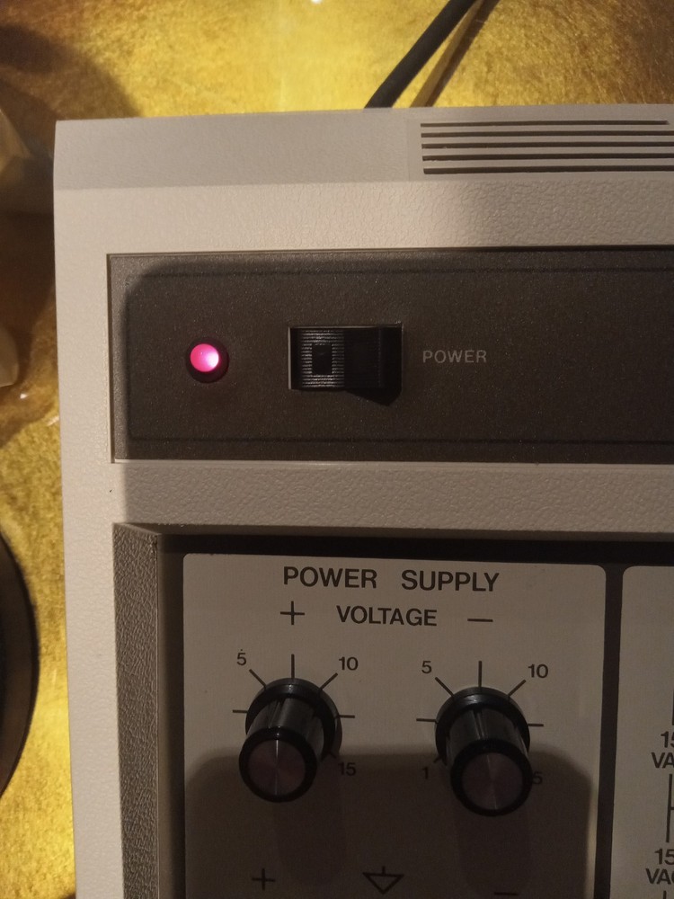 HEATHKIT ELECTRONIC DESIGN EXPERIMENTER MODEL ET-3100B/NEW